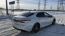 Toyota Camry, 2021г., передний привод, автомат