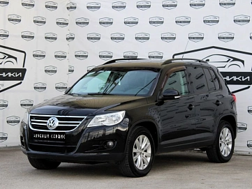 Volkswagen Tiguan, 2010г, полный привод, механика