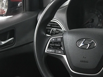 Hyundai Solaris, 2021г, передний привод, автомат