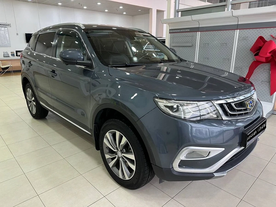 Geely Atlas, 2019г., передний привод, автомат