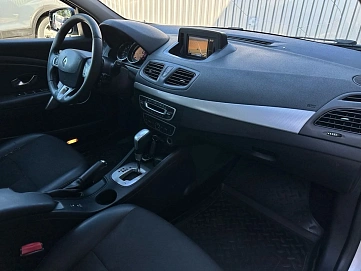Renault Fluence, 2011г, передний привод, вариатор