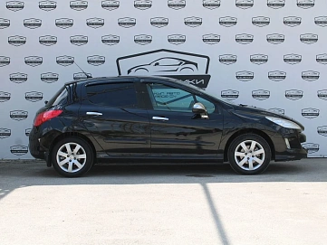 Peugeot 308, 2009г, передний привод, автомат