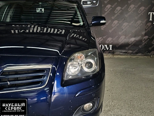 Toyota Avensis, 2007г, передний привод, автомат