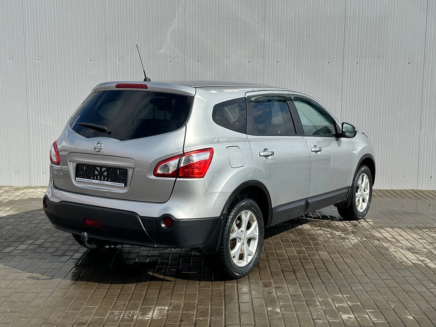 Nissan Qashqai+2, 2012г., передний привод, механика