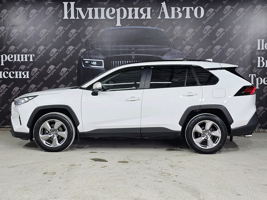 Toyota RAV4, 2019г., передний привод, вариатор