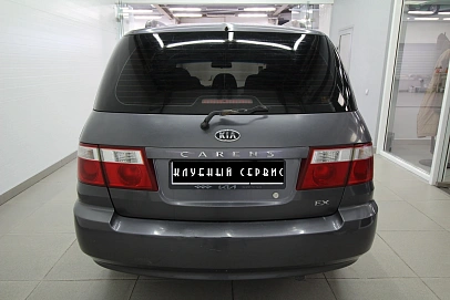 Kia Carens, 2006г, передний привод, автомат