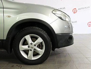 Nissan Qashqai, 2010г, передний привод, вариатор
