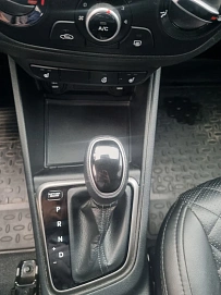 Hyundai Solaris, 2021г, передний привод, автомат