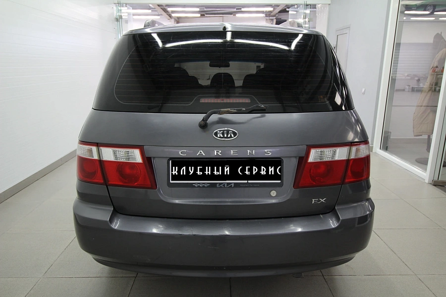 Kia Carens, 2006г., передний привод, автомат