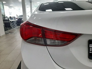 Hyundai Elantra, 2014г, передний привод, автомат