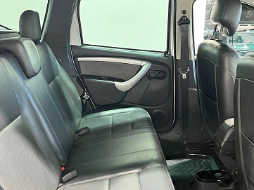 Renault Duster, 2013г, передний привод, автомат