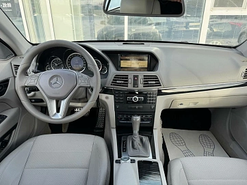 Mercedes-Benz E-Класс, 2011г, задний привод, автомат