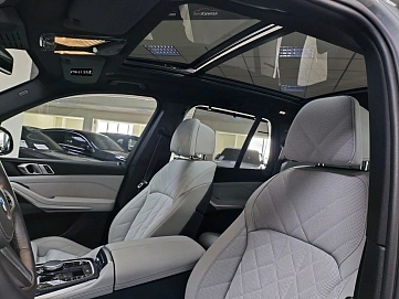 BMW X5, 2025г, полный привод, автомат