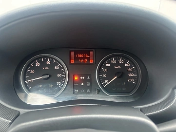 Renault Sandero, 2012г, передний привод, механика