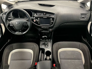 Kia Ceed, 2018г, передний привод, автомат