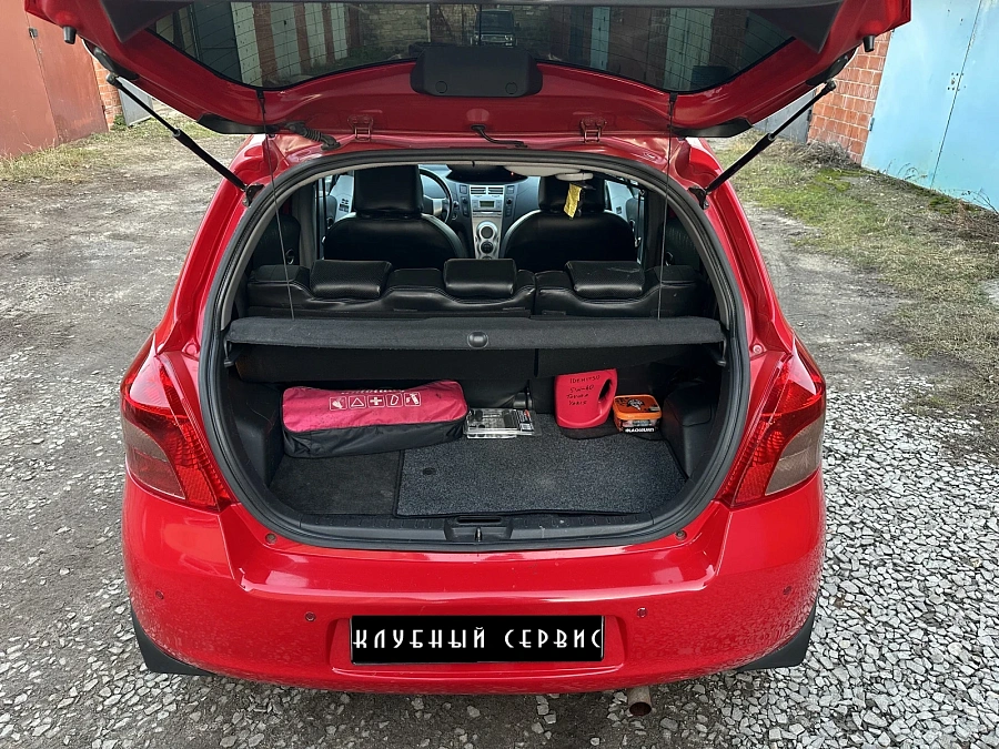 Toyota Yaris, 2008г., передний привод, робот