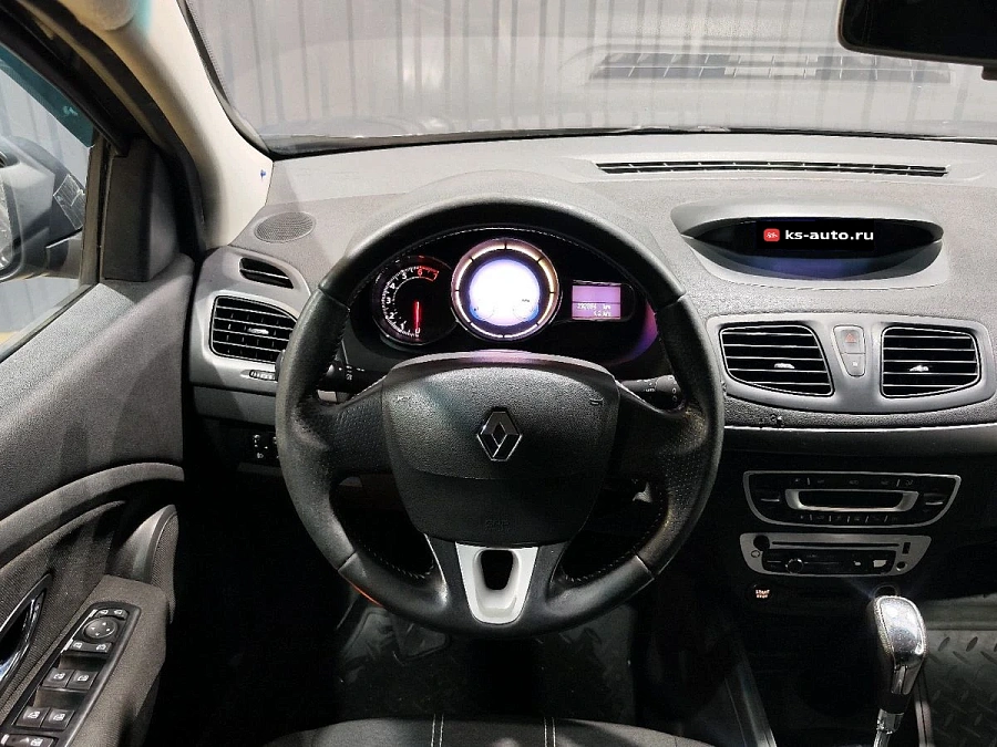 Renault Fluence, 2013г., передний привод, вариатор