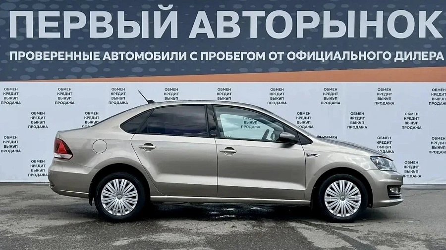 Volkswagen Polo, 2017г., передний привод, автомат