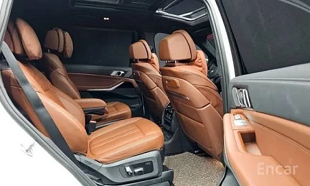 BMW X7, 2023г, полный привод, автомат