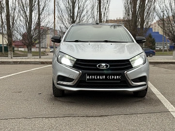 Lada (ВАЗ) Vesta, 2018г, передний привод, механика
