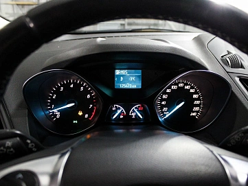 Ford Kuga, 2015г, передний привод, автомат