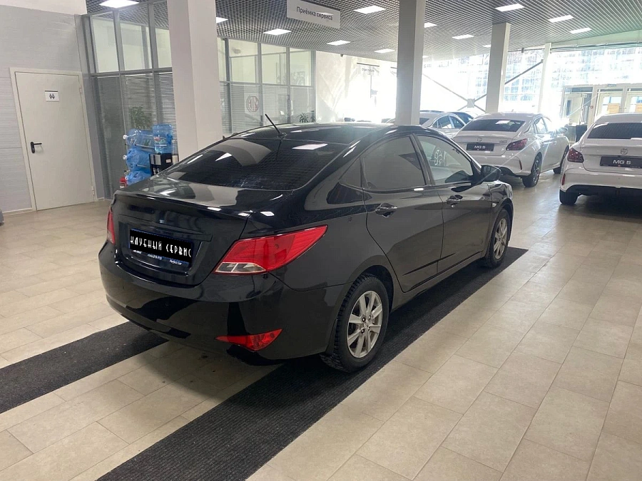 Hyundai Solaris, 2015г., передний привод, механика