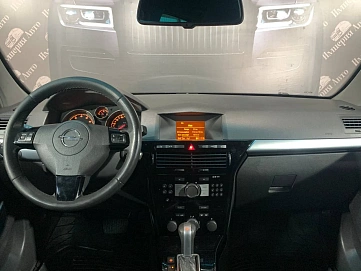 Opel Astra, 2008г, передний привод, автомат