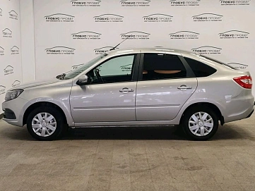 Lada (ВАЗ) Granta, 2022г., передний привод, механика