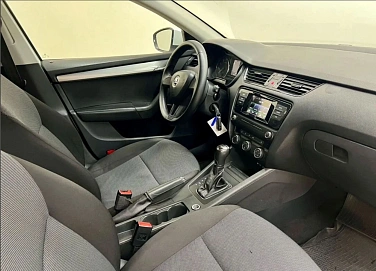 Skoda Octavia, 2016г, передний привод, автомат