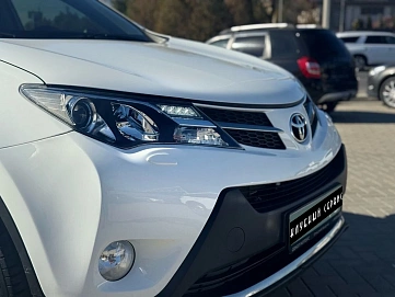 Toyota RAV4, 2013г, полный привод, автомат