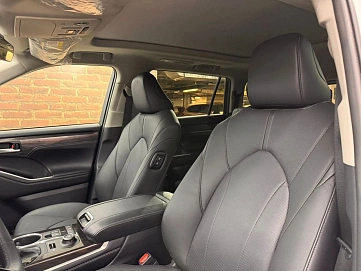 Toyota Highlander, 2025г, полный привод, автомат