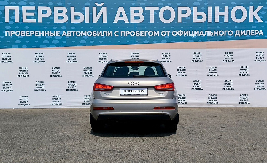 Audi Q3, 2013г., передний привод, автомат