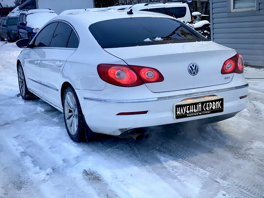 Volkswagen Passat CC, 2009г., передний привод, автомат