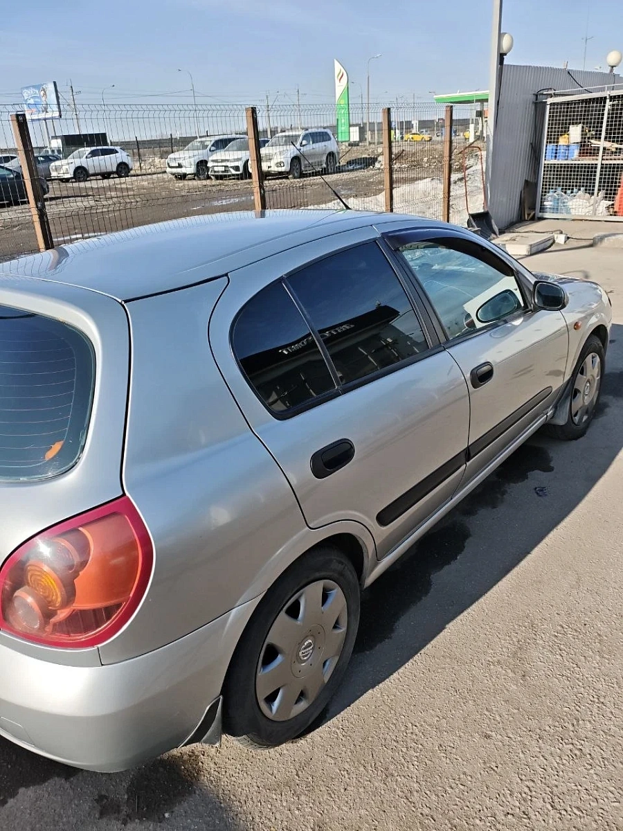 Nissan Almera, 2004г., передний привод, автомат