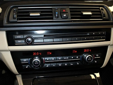 BMW , 2012г., передний привод, автомат