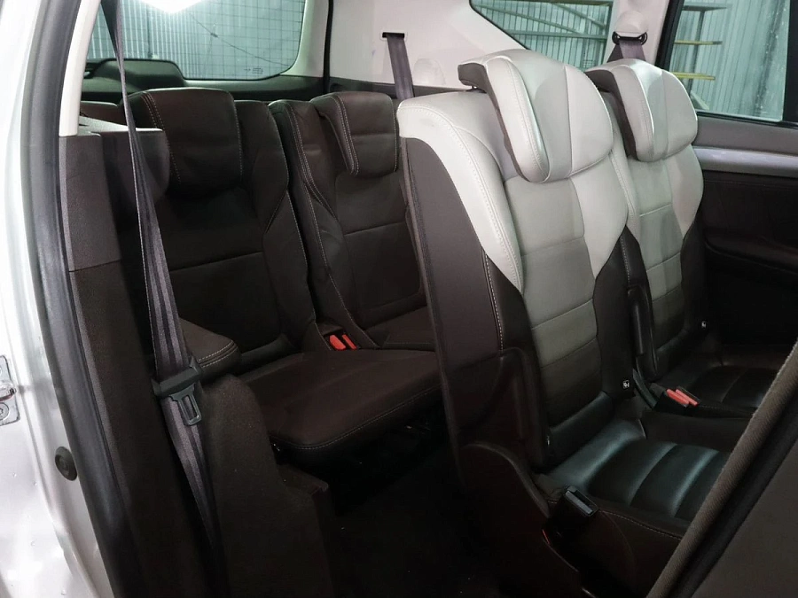 Renault Espace, 2016г., передний привод, робот