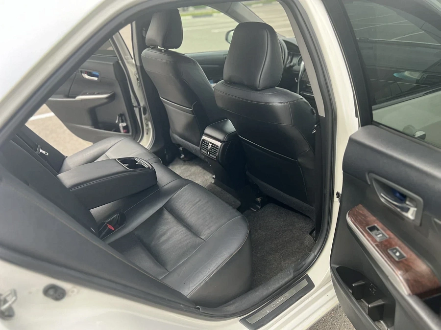 Toyota Camry, 2017г., передний привод, автомат