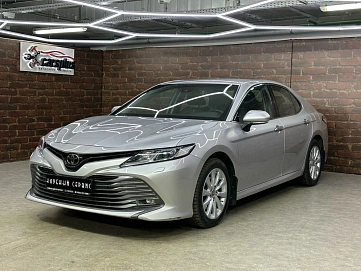 Toyota Camry, 2019г, передний привод, автомат