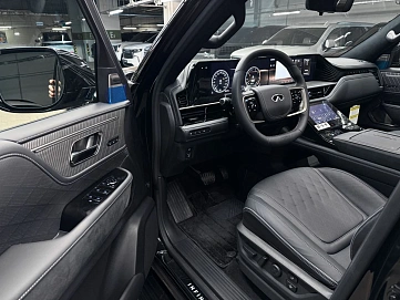 Infiniti QX80, 2025г, полный привод, автомат