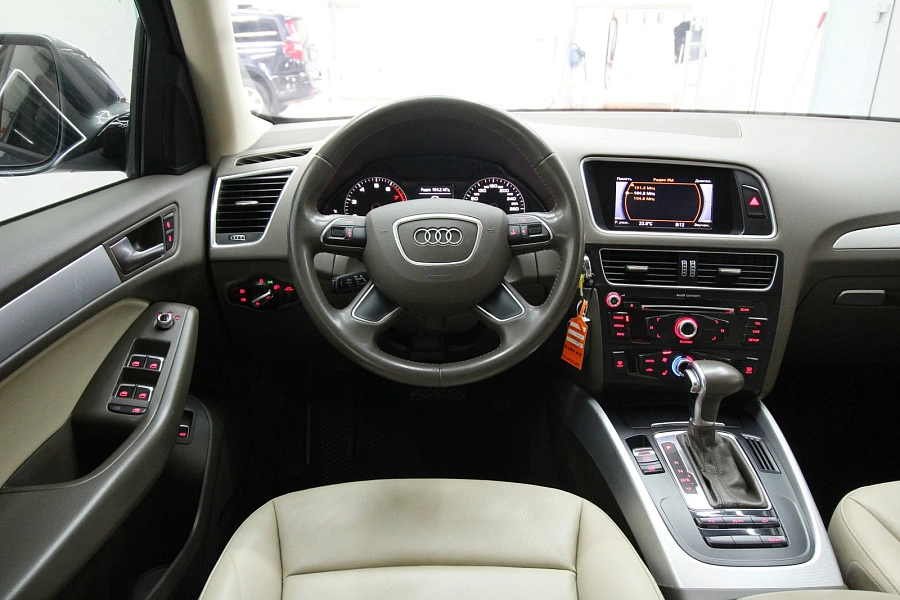 Audi Q5, 2016г., полный привод, автомат