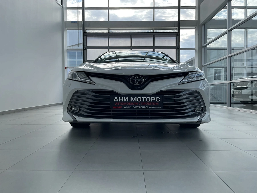 Toyota Camry, 2020г., передний привод, автомат