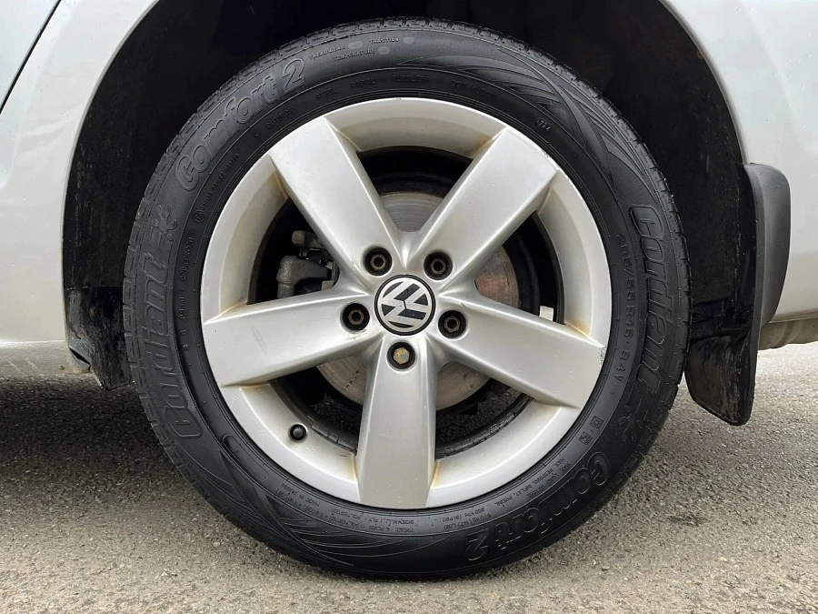 Volkswagen Jetta, 2012г., передний привод, автомат