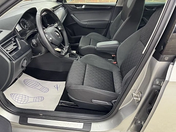 Skoda Rapid, 2021г, передний привод, робот