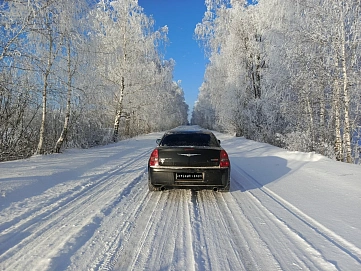 Chrysler 300C, 2010г, задний привод, автомат