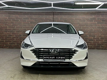 Hyundai Sonata, 2021г, передний привод, автомат