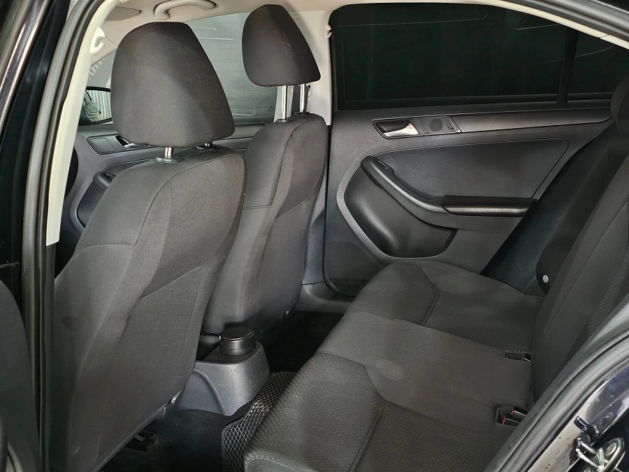 Volkswagen Jetta, 2013г., передний привод, автомат