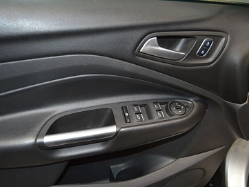 Ford Kuga, 2017г, передний привод, автомат