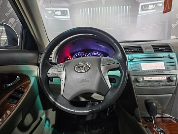 Toyota Camry, 2010г, передний привод, автомат