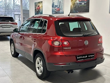 Volkswagen Tiguan, 2009г, полный привод, автомат