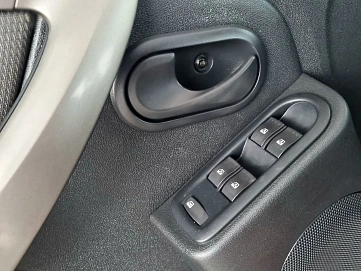 Renault Duster, 2014г, передний привод, автомат